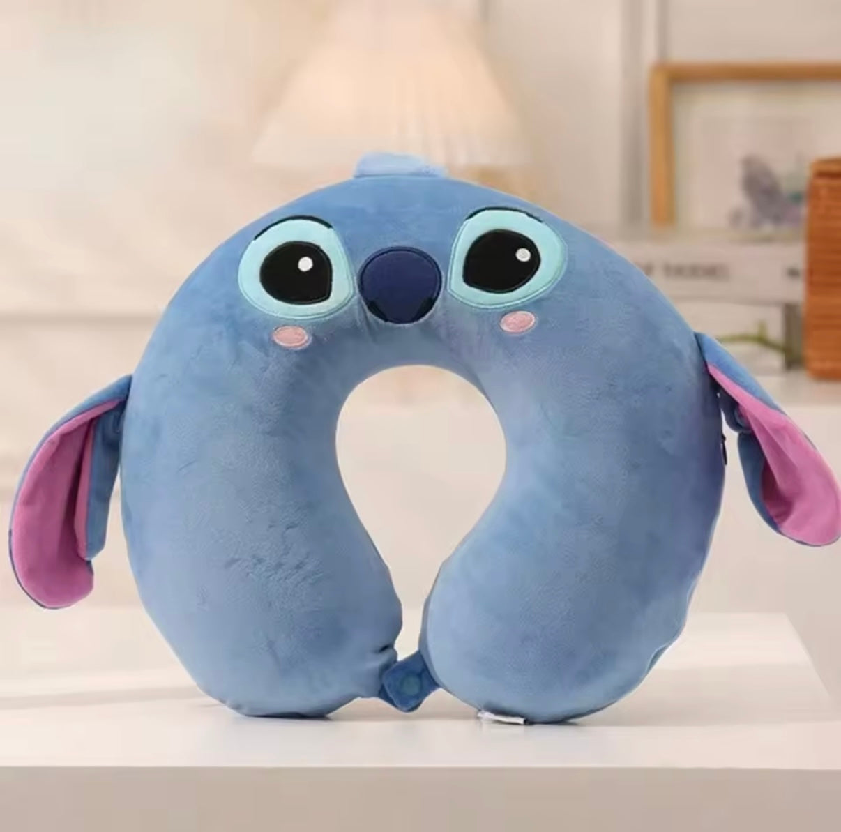 Stitch Kneck Pillow